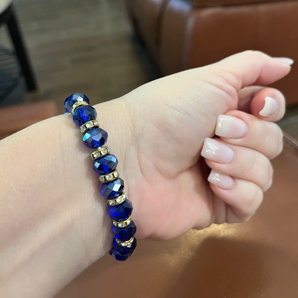 Blue/Purple beaded stretch bracelet